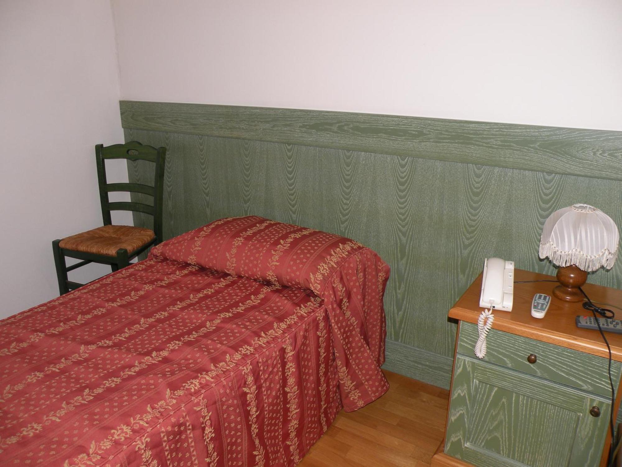 Hotel Ristorante Il Pirata San Vito di Leguzzano المظهر الخارجي الصورة